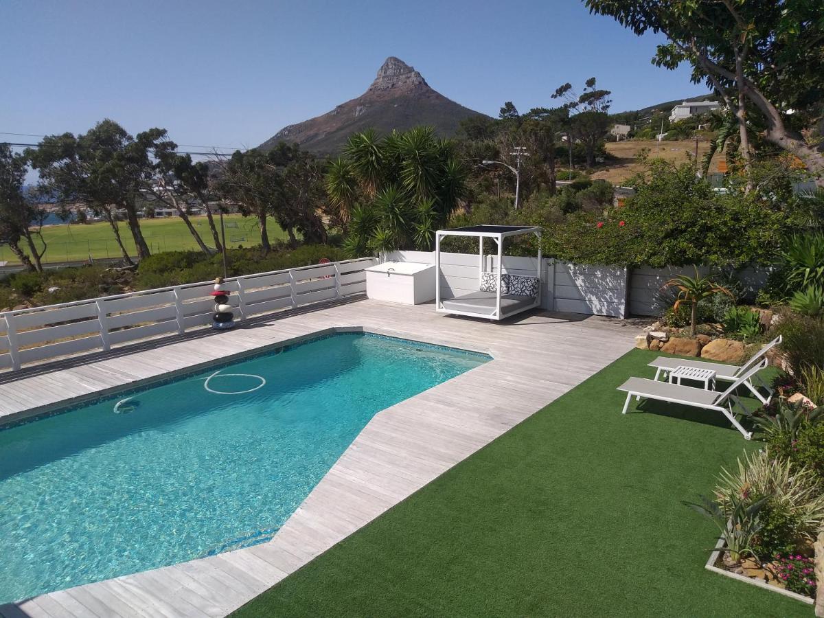 Camps Bay Loft With Stunning Mountain And Ocean Views Apartment